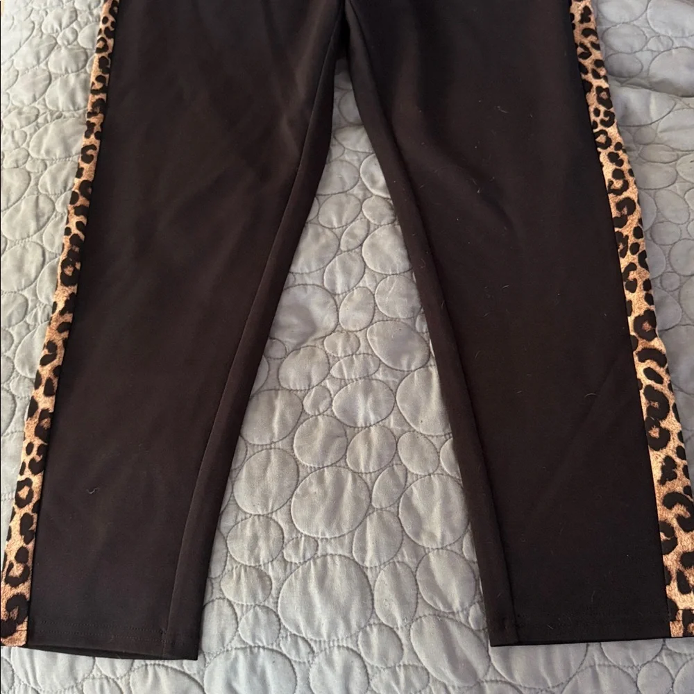 Michael Kors Cheetah Striped Leggings